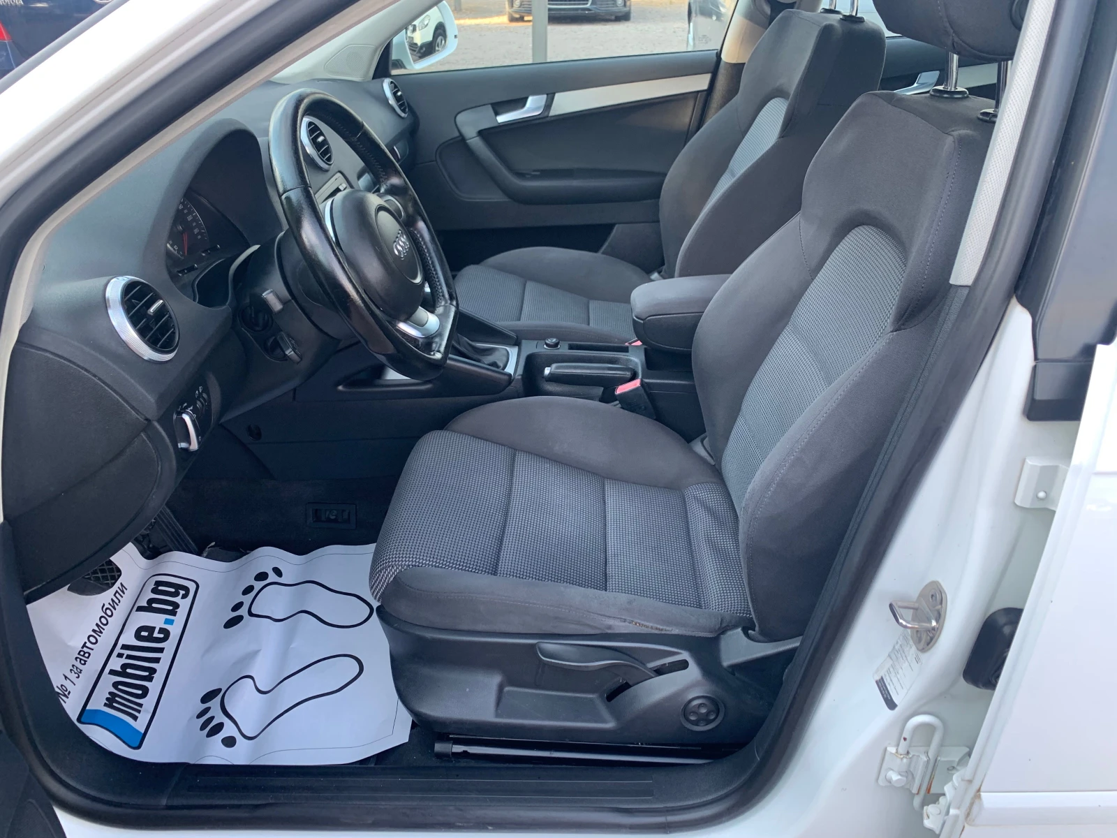 Audi A3 1.6tdi S-LINE, снимка 10 - Автомобили и джипове - 55237227