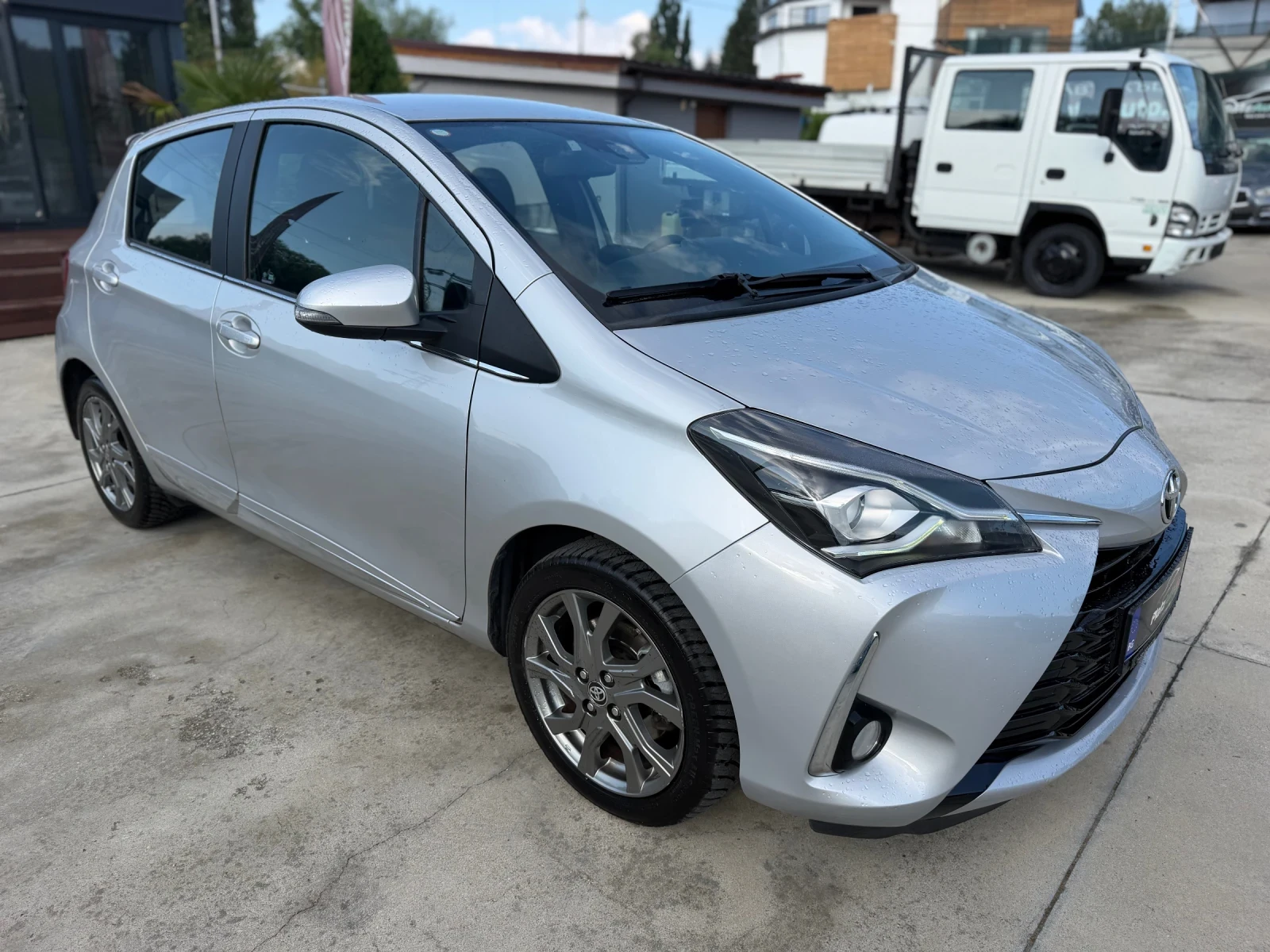 Toyota Yaris 1.5i/Navi/Kamera/�������� ������ �� �������� | Mobile.bg � ����������� 3