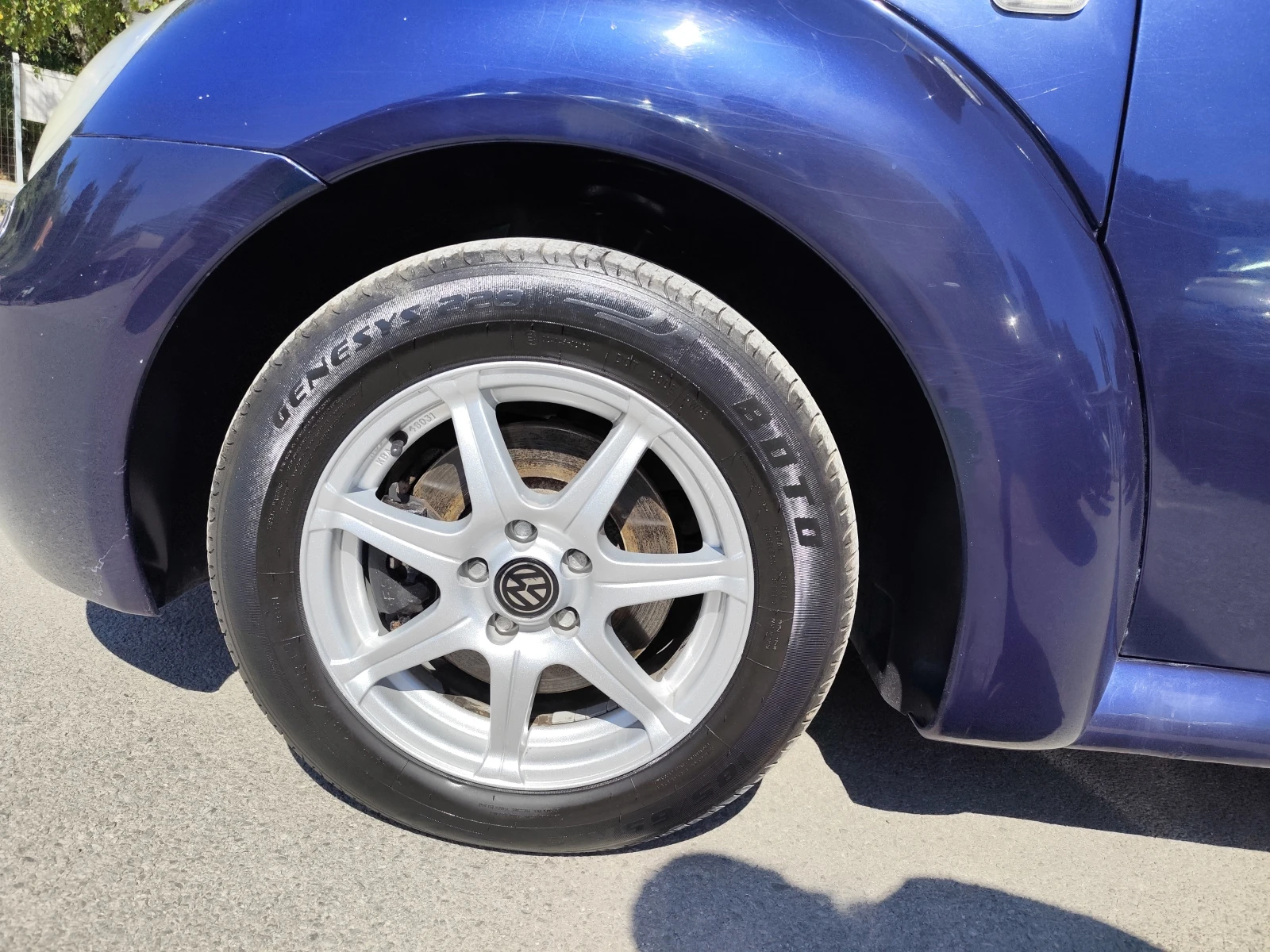 VW Beetle 2.0i* КЛИМАТИК* 116к.с., снимка 15 - Автомобили и джипове - 55736004