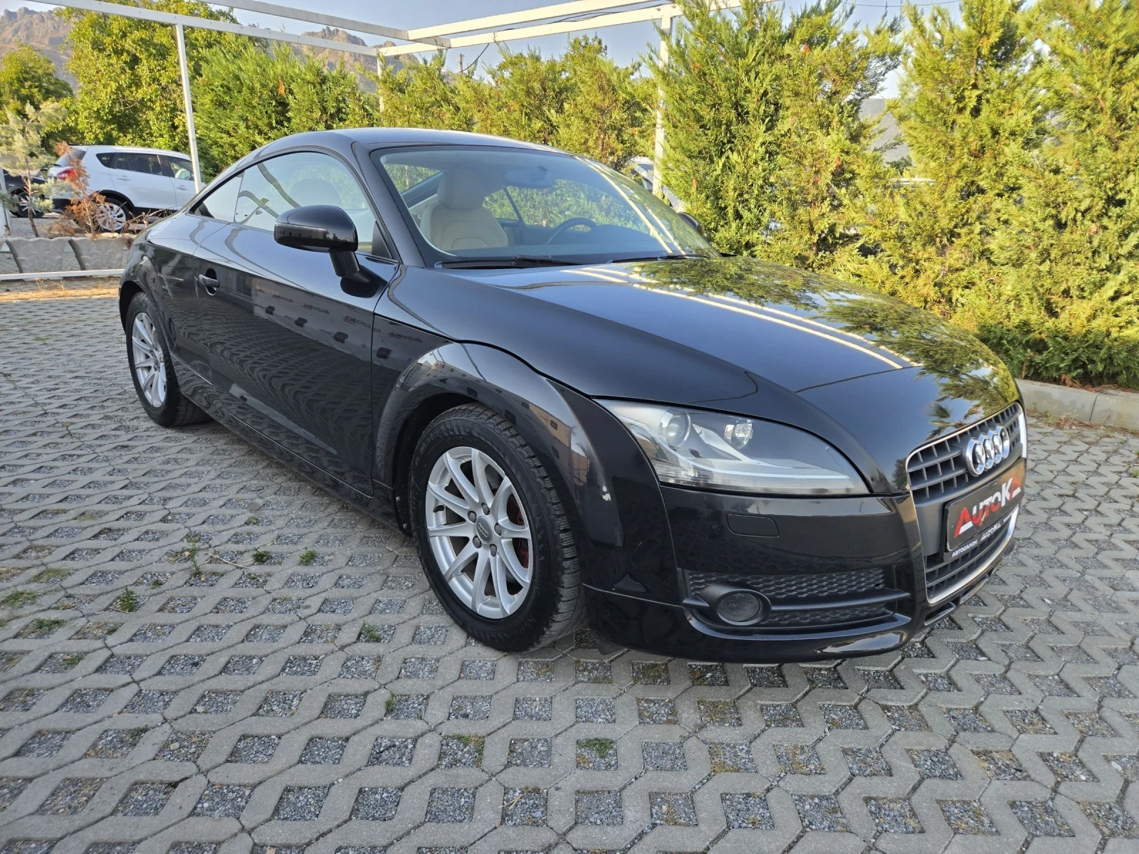 Audi Tt 2.0T-200кс= АВТОМАТ= ПОДГРЕВ= FACELIFT, снимка 2 - Автомобили и джипове - 55805573
