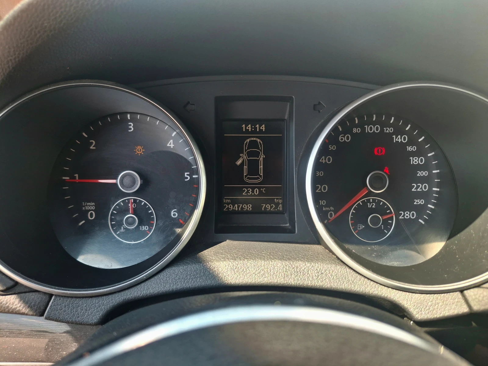 VW Golf, снимка 9 - Автомобили и джипове - 55837714