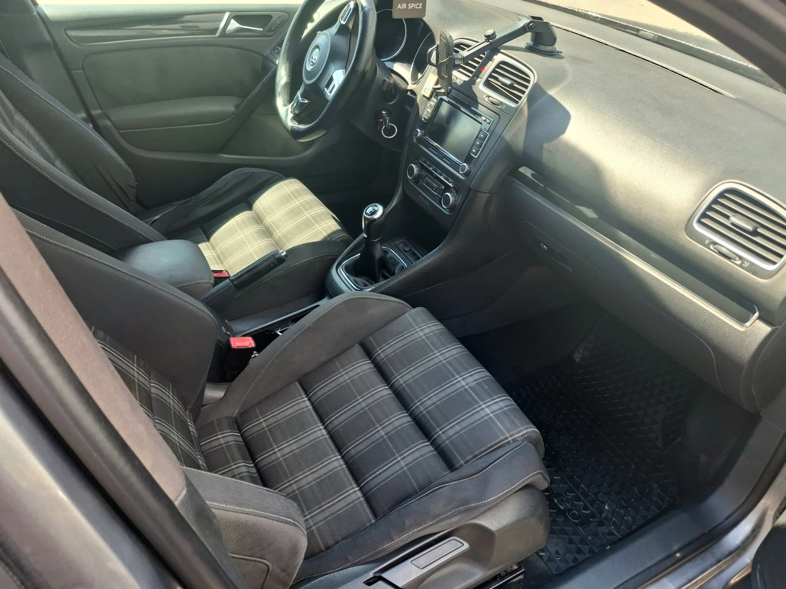 VW Golf, снимка 8 - Автомобили и джипове - 55837714