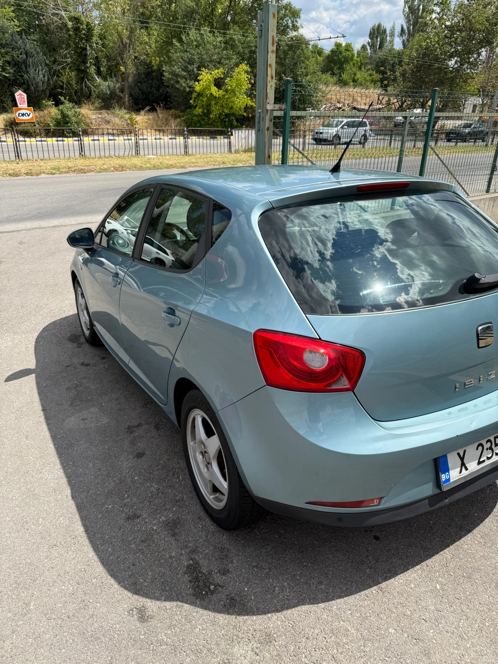 Seat Ibiza, снимка 11 - Автомобили и джипове - 55867724