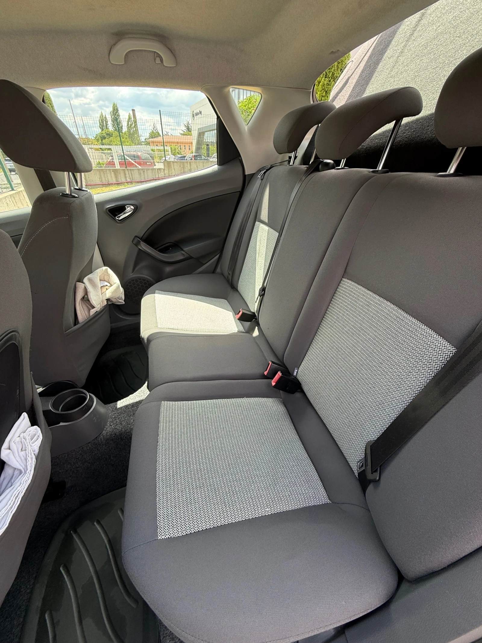 Seat Ibiza, снимка 7 - Автомобили и джипове - 55867724