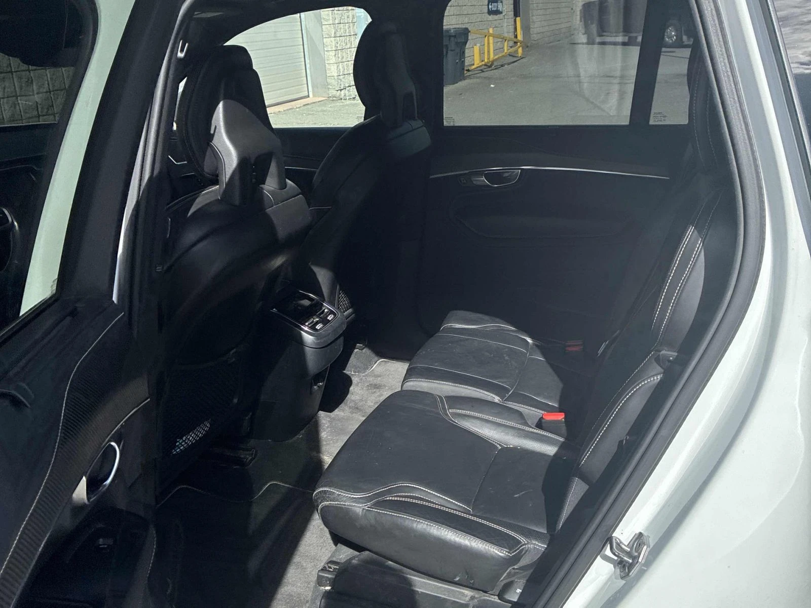 Volvo Xc70 R-design* 360* Line Assist* Подгрев* , снимка 10 - Автомобили и джипове - 56048459