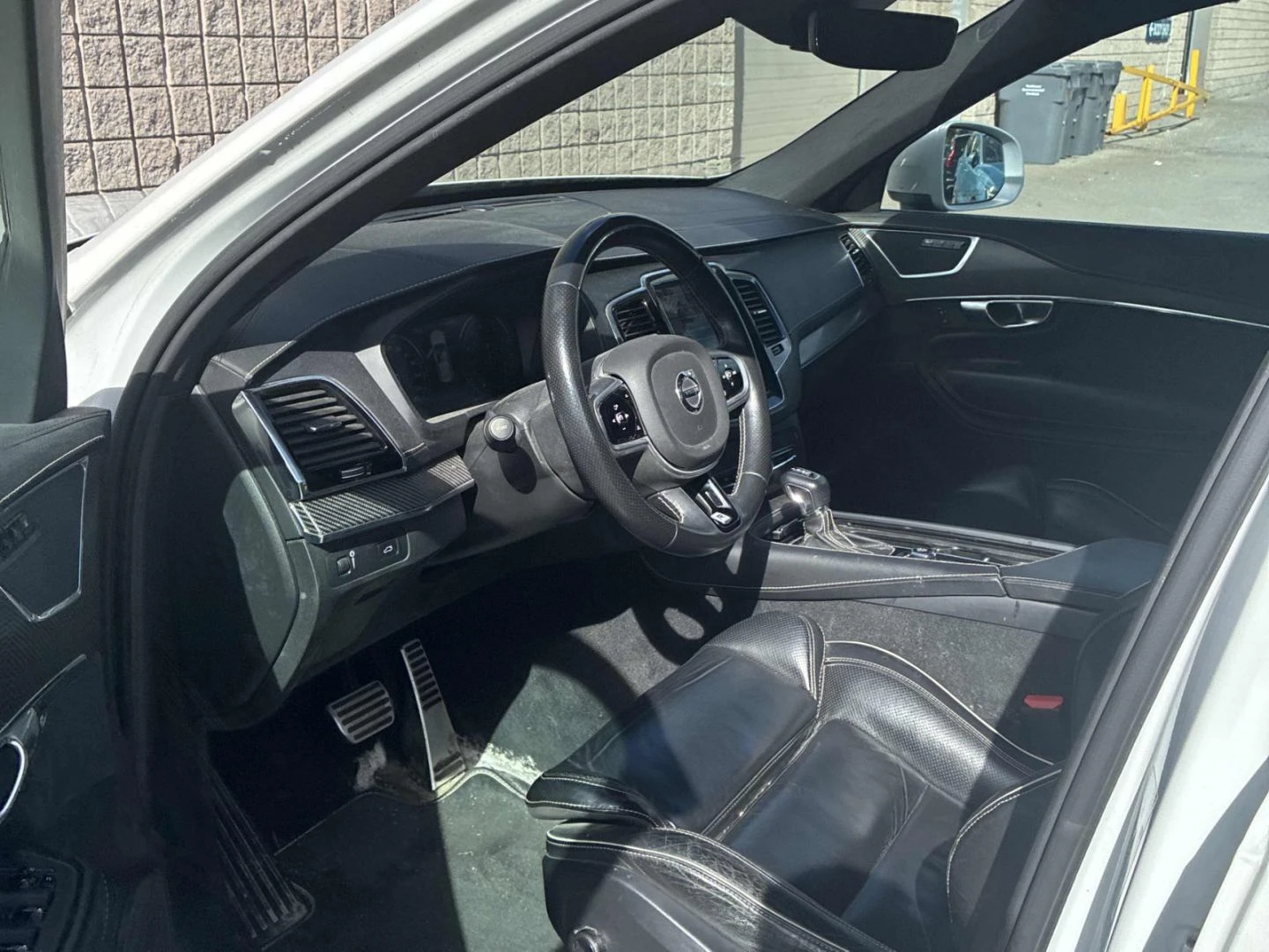 Volvo Xc70 R-design* 360* Line Assist* Подгрев* , снимка 7 - Автомобили и джипове - 56048459