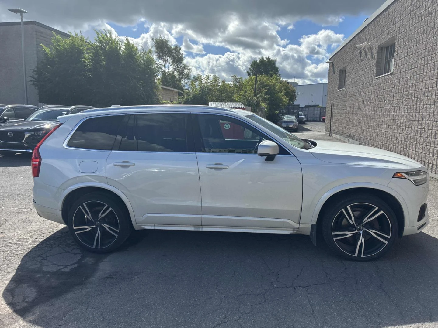 Volvo Xc70 R-design* 360* Line Assist* Подгрев* , снимка 5 - Автомобили и джипове - 56048459
