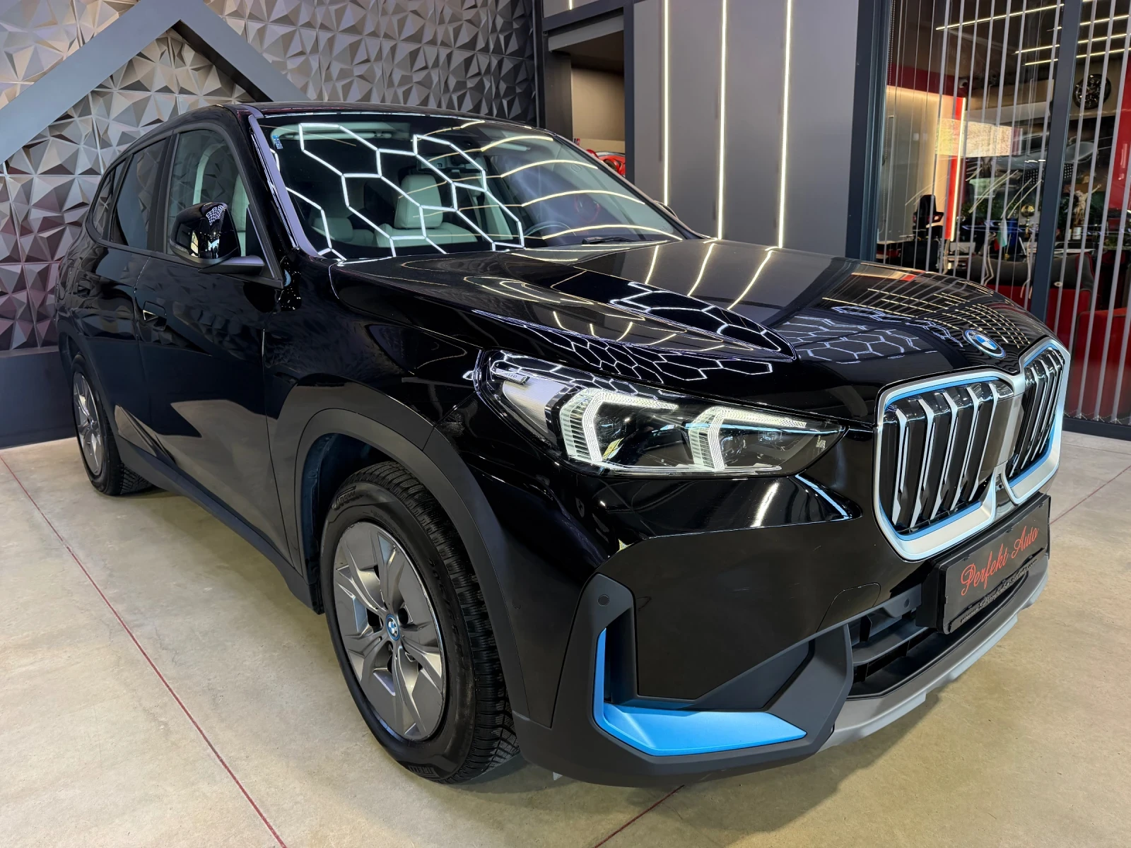 BMW iX1 xDrive 30