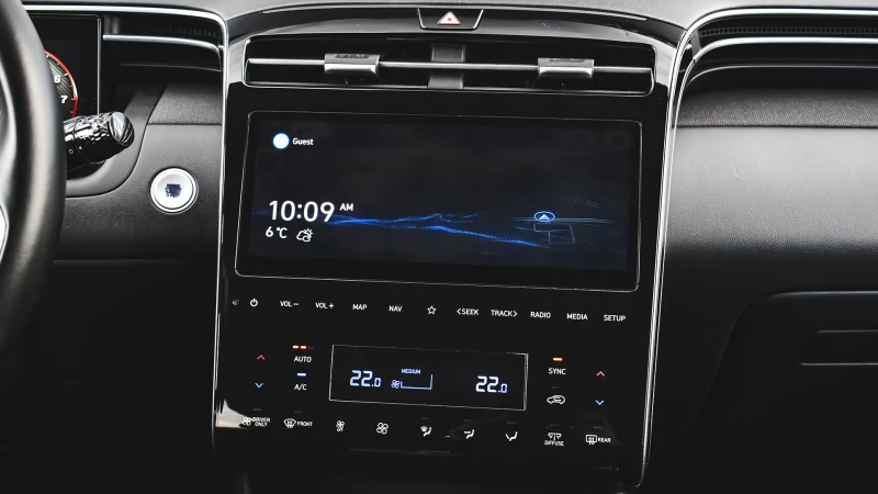 Hyundai Tucson 1.6 T-GDi COMFORT Plug-in Hybrid 4x4 Automatic, снимка 11 - Автомобили и джипове - 52650053