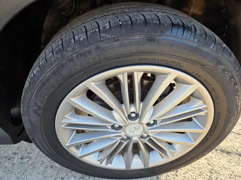 Hyundai Kona 1.6Т, снимка 11 - Автомобили и джипове - 54253004