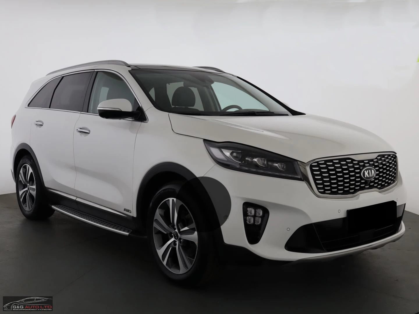 Kia Sorento 2.2 CRDI/200HP/4X4/GT/PANO/HUD/LEATHER/HK/910a - изображение 5