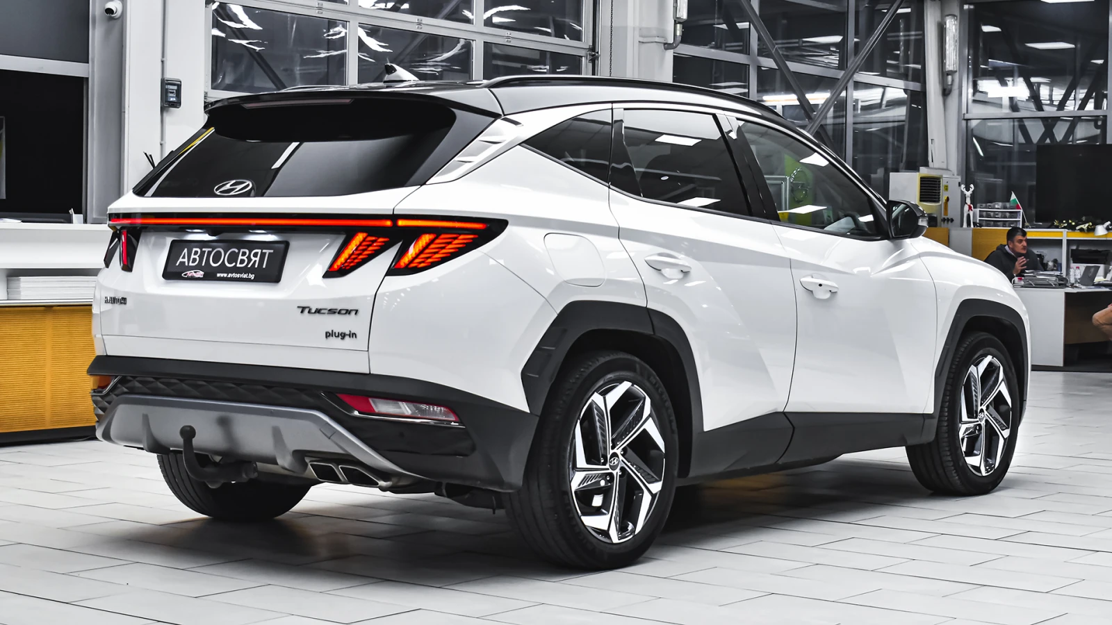 Hyundai Tucson 1.6 T-GDi COMFORT Plug-in Hybrid 4x4 Automatic - изображение 6