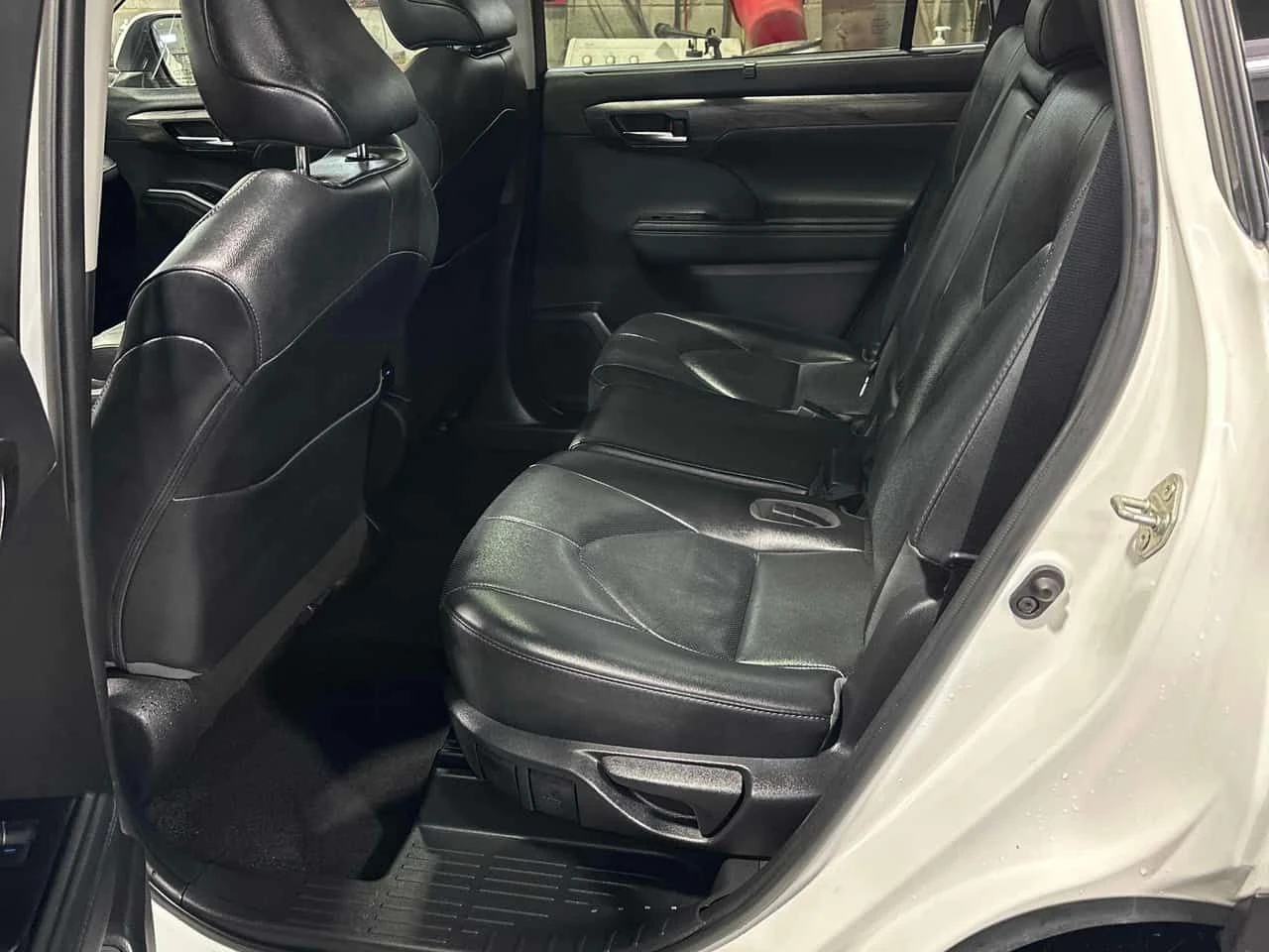 Toyota Highlander Limited/CARFAX/ОБДУХВАНЕ/ПОДГРЕВИ/ШИБИДАХ , снимка 17 - Автомобили и джипове - 53771061