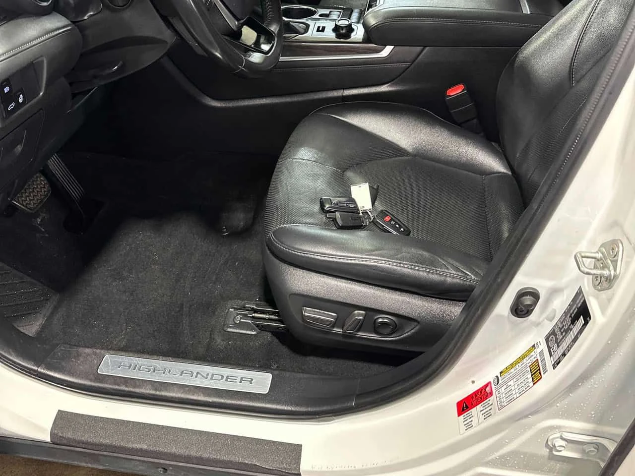 Toyota Highlander Limited/CARFAX/ОБДУХВАНЕ/ПОДГРЕВИ/ШИБИДАХ , снимка 15 - Автомобили и джипове - 53771061