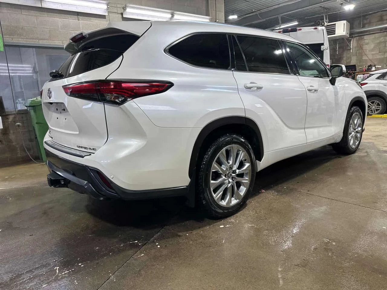 Toyota Highlander Limited/CARFAX/ОБДУХВАНЕ/ПОДГРЕВИ/ШИБИДАХ , снимка 4 - Автомобили и джипове - 53771061