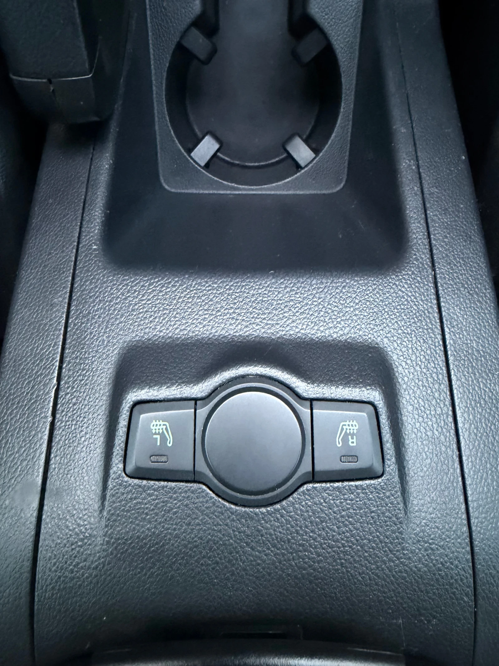 Chevrolet Captiva 2.0d 150kc.4x4 6+ 1, снимка 16 - Автомобили и джипове - 53830515