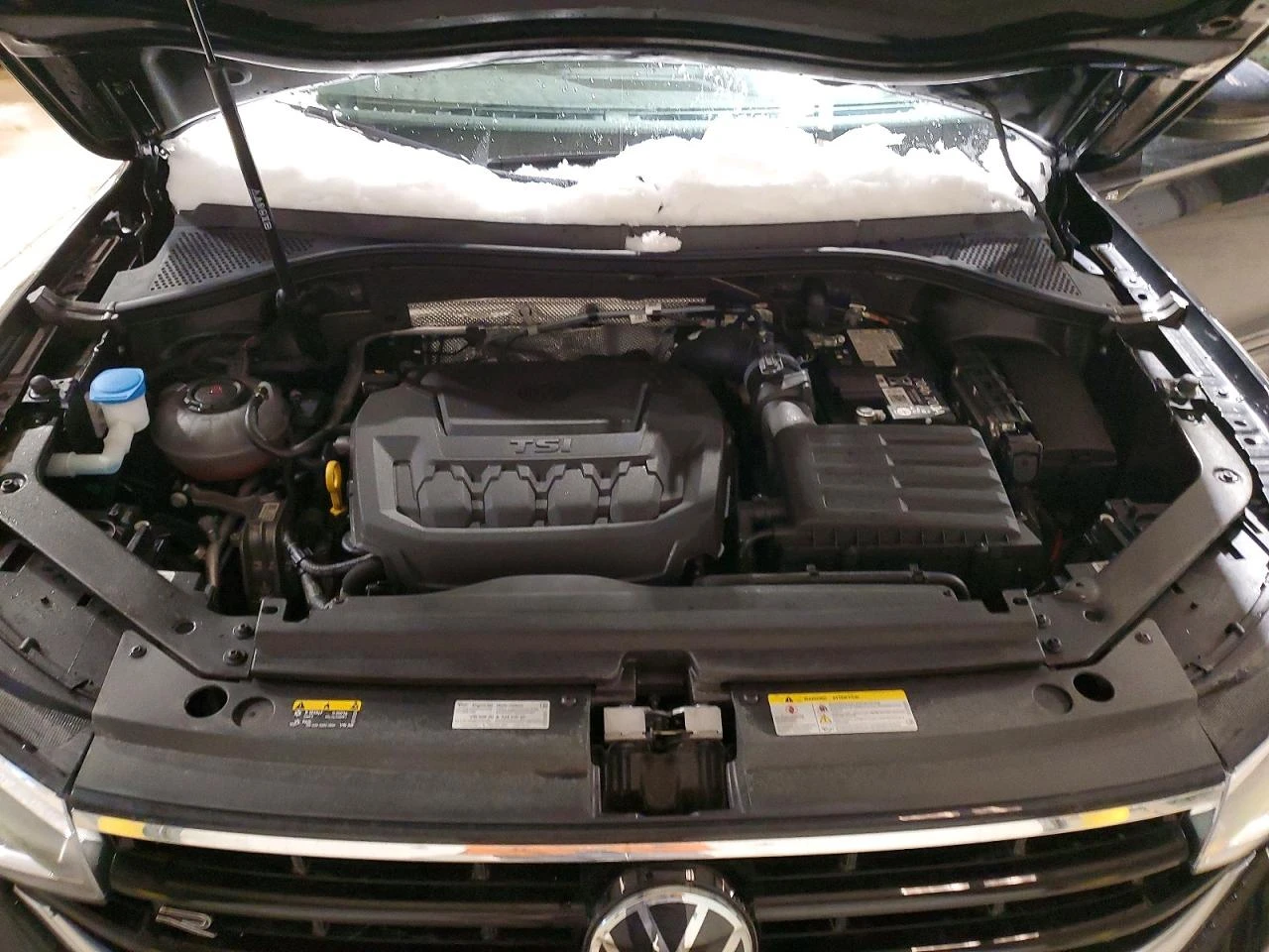 VW Tiguan 2.0l Volkswagen Se R-Line Black, снимка 12 - Автомобили и джипове - 54121050