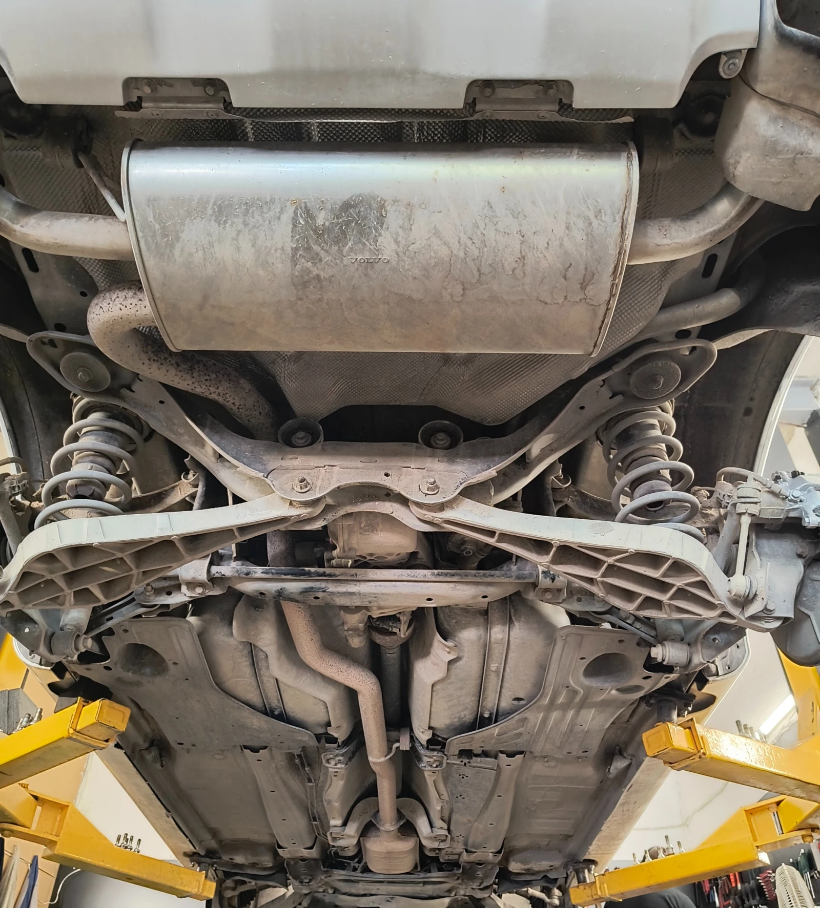 Volvo XC60, снимка 3 - Автомобили и джипове - 54323197