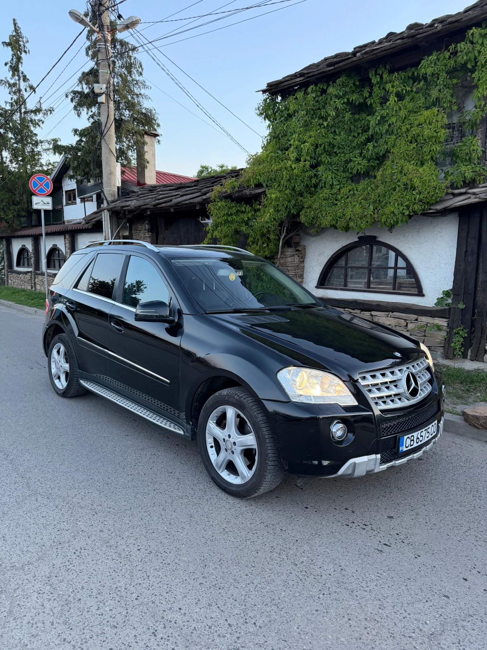 Mercedes-Benz ML 350 AMG FACELIFT, снимка 2 - Автомобили и джипове - 54839791