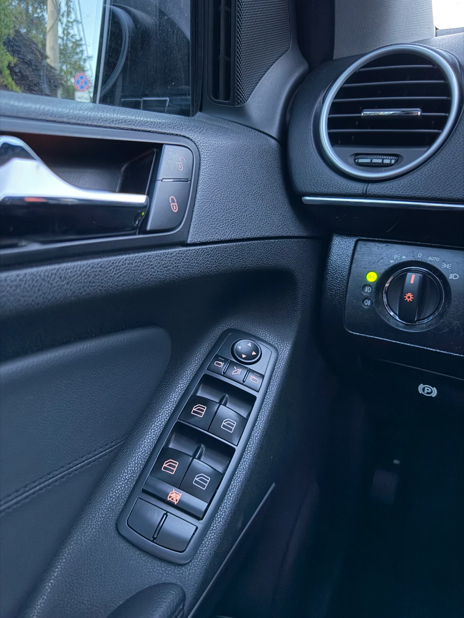 Mercedes-Benz ML 350 AMG FACELIFT, снимка 11 - Автомобили и джипове - 54839791