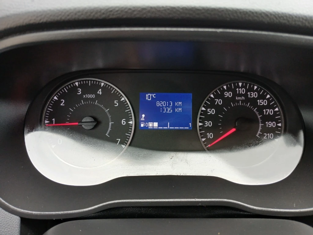 Dacia Duster Dacia Duster 1.0.ГАЗ БЕНЗИН, снимка 9 - Автомобили и джипове - 54861036
