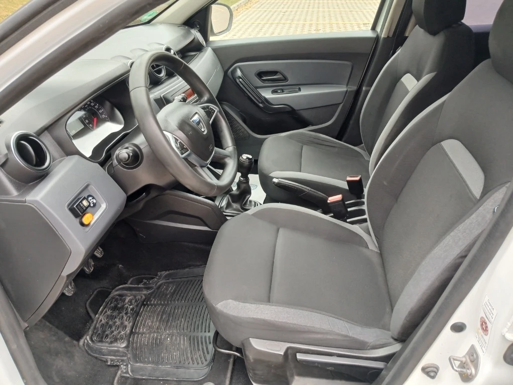 Dacia Duster Dacia Duster 1.0.ГАЗ БЕНЗИН, снимка 11 - Автомобили и джипове - 54861036