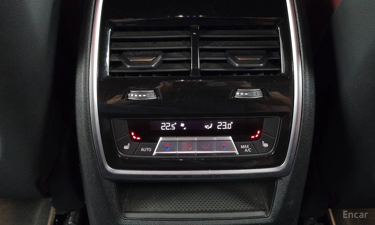 BMW X6 40i* M* SPORT* LASER* ОБДУХВАНЕ* BOWER* WILKINS* Х, снимка 15 - Автомобили и джипове - 55104682