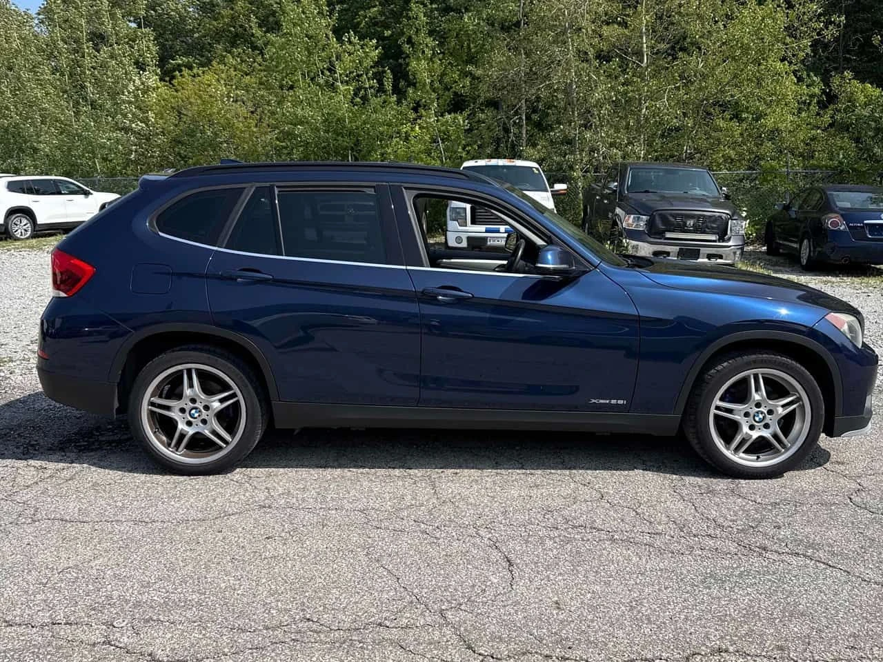 BMW X1 * xDrive28i * АВТОКРЕДИТ БЕЗ ПЪРВОНАЧАЛНА ВНОСКА, снимка 4 - Автомобили и джипове - 55402764