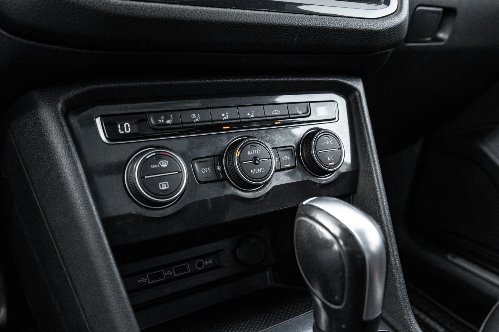 VW Tiguan Highline/PANO/DIGITAL/, снимка 12 - Автомобили и джипове - 55440922