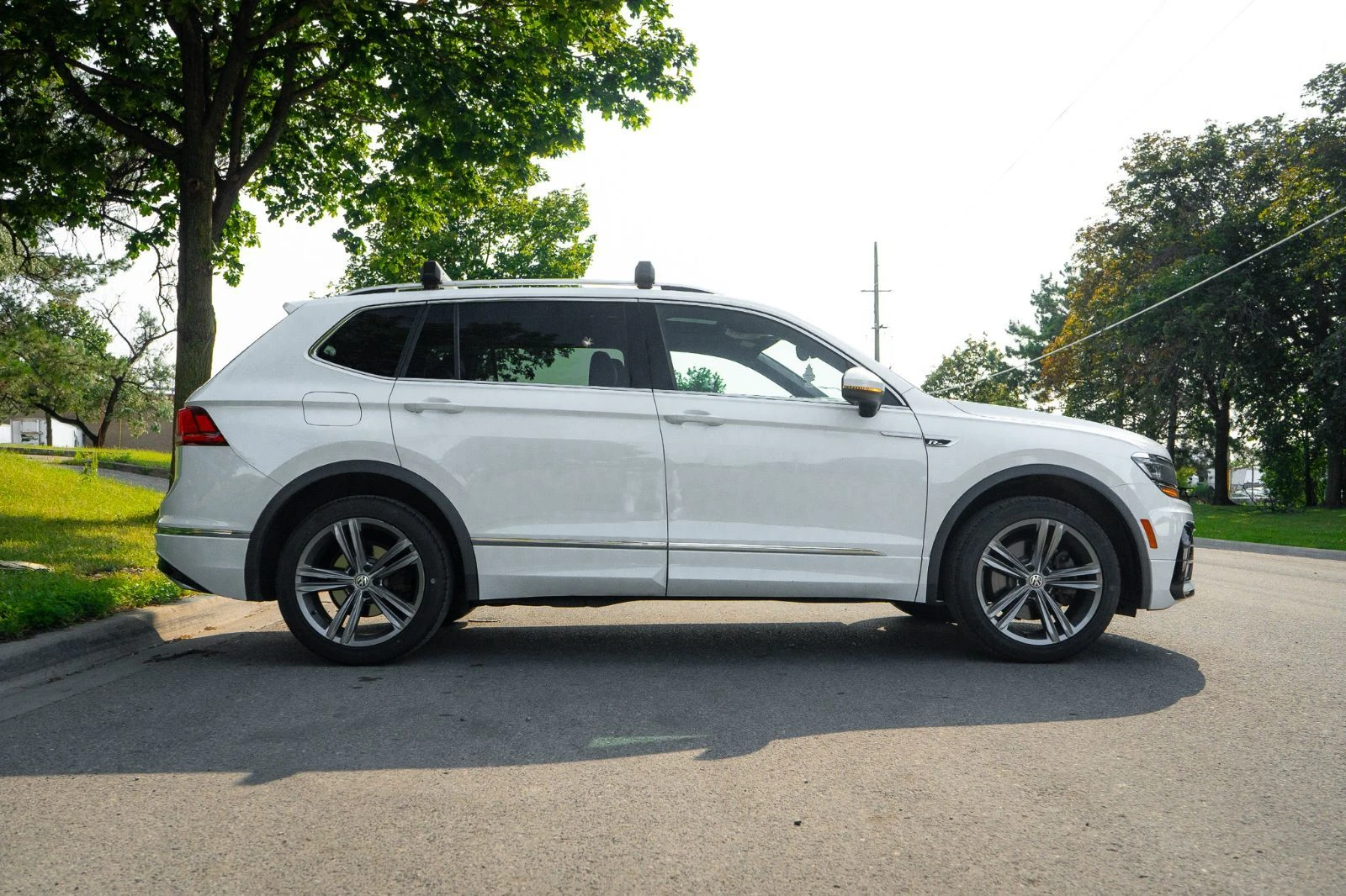 VW Tiguan Highline/PANO/DIGITAL/, снимка 4 - Автомобили и джипове - 55440922