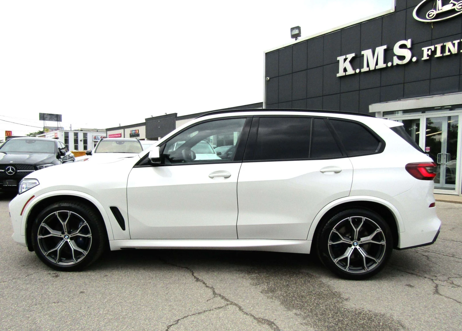 BMW X5 40i xDrive40i/ M SPORT PKG/ Laser , снимка 4 - Автомобили и джипове - 55999593