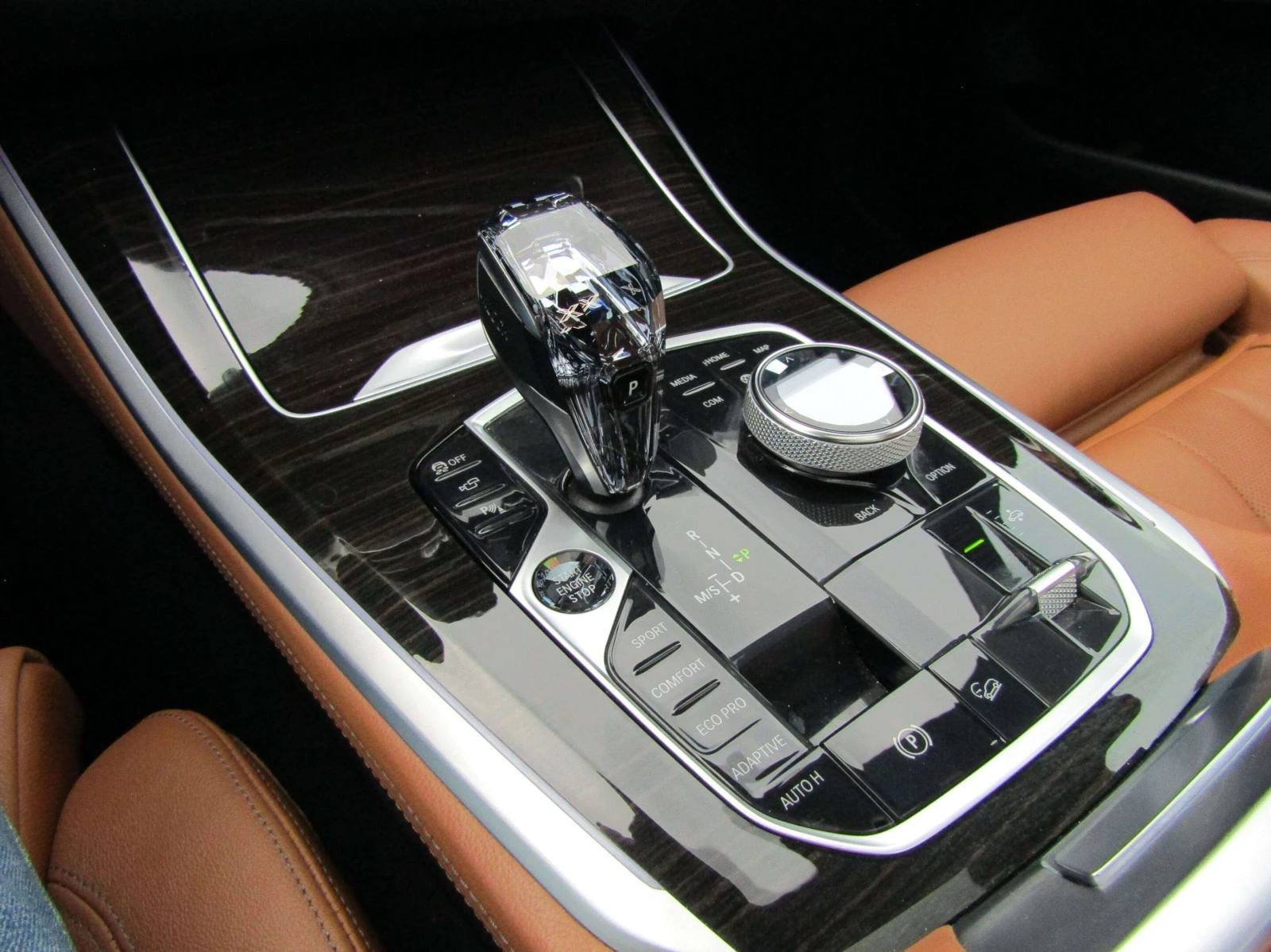 BMW X5 40i xDrive40i/ M SPORT PKG/ Laser , снимка 16 - Автомобили и джипове - 55999593