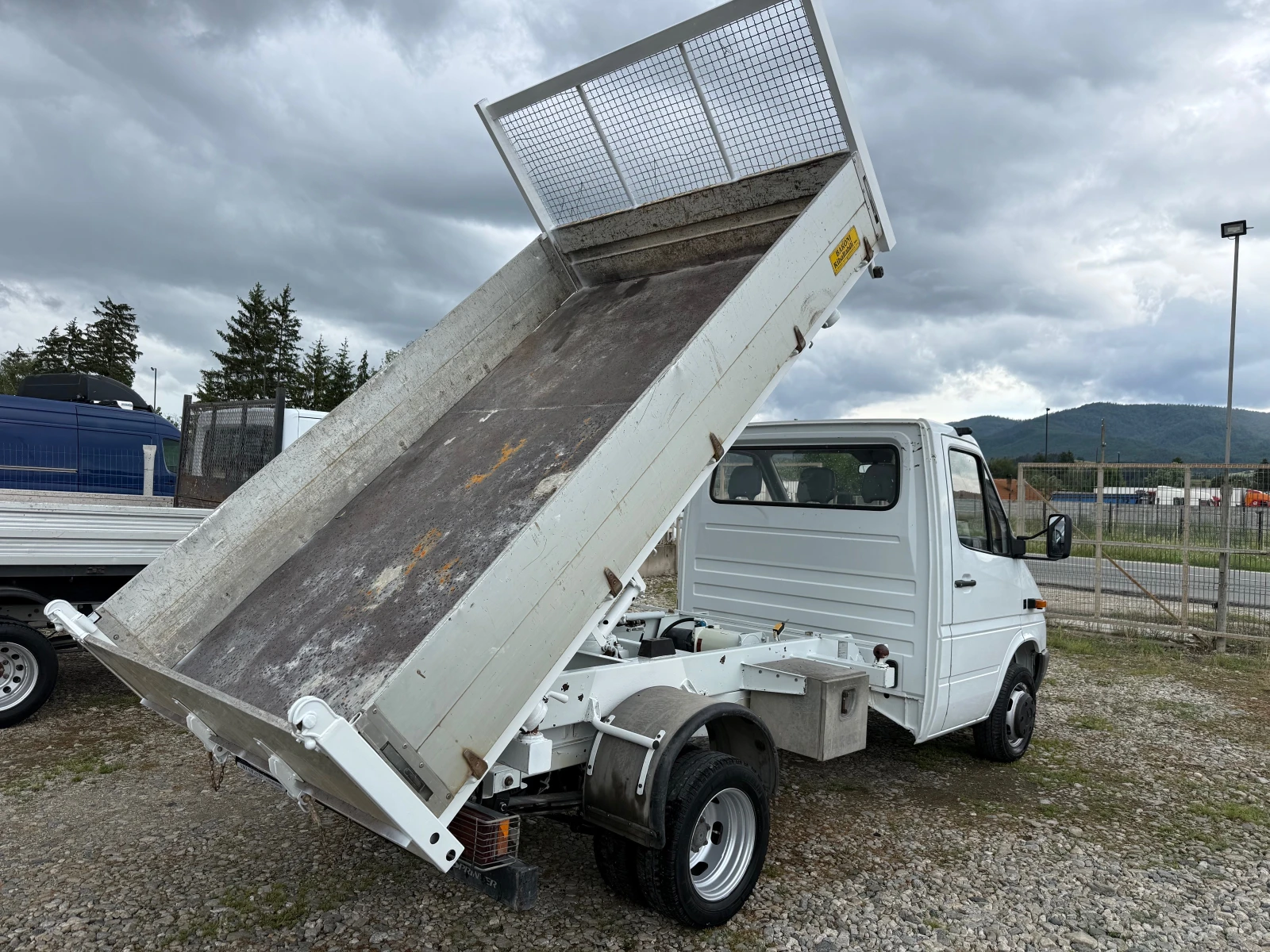 Mercedes-Benz Sprinter 411cdi-САМОСВАЛ ДО 3.5т, снимка 7 - Бусове и автобуси - 54780046