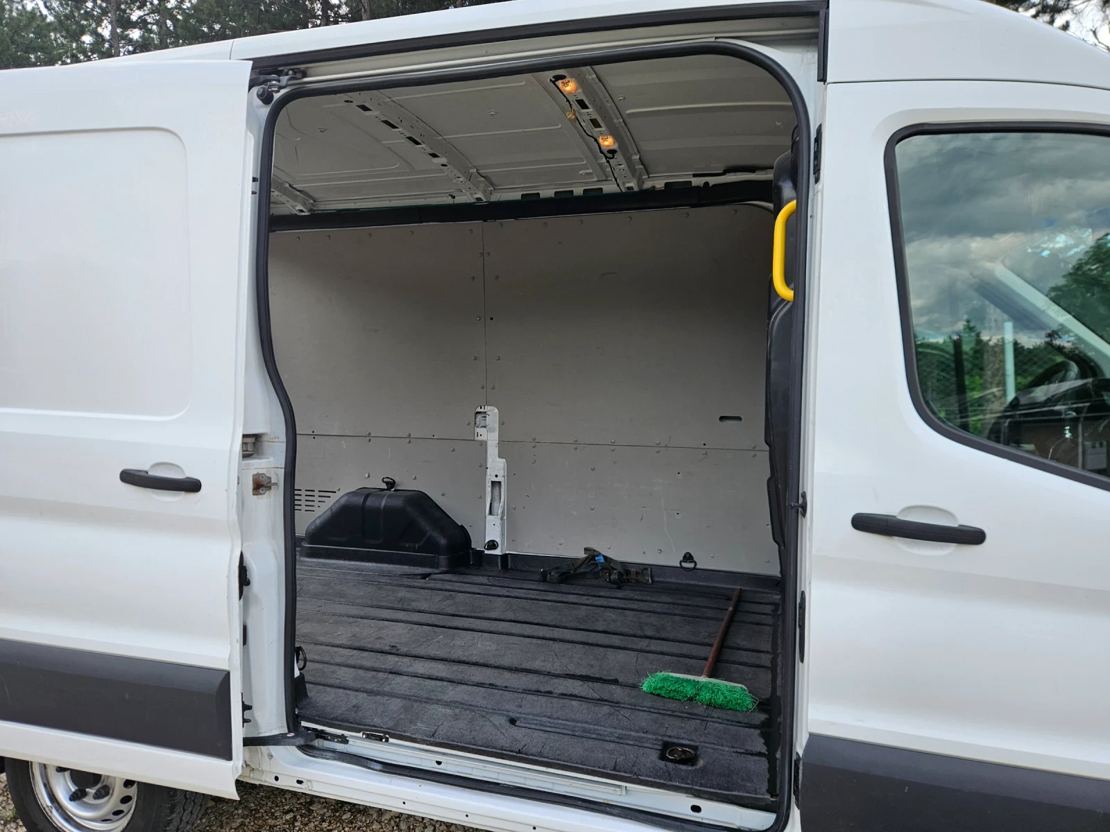 Ford Transit 20 евро6L3, снимка 9 - Бусове и автобуси - 55066394