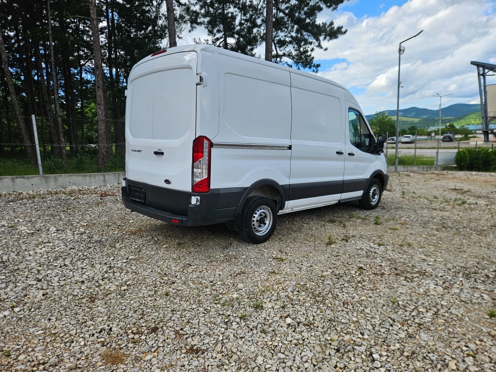 Ford Transit 20 евро6L3, снимка 3 - Бусове и автобуси - 55066394