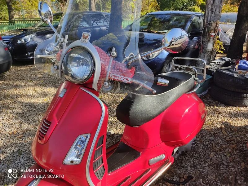 Vespa 300 GTS, 2010г., 25кс, снимка 2 - Мотоциклети и мототехника - 52160155