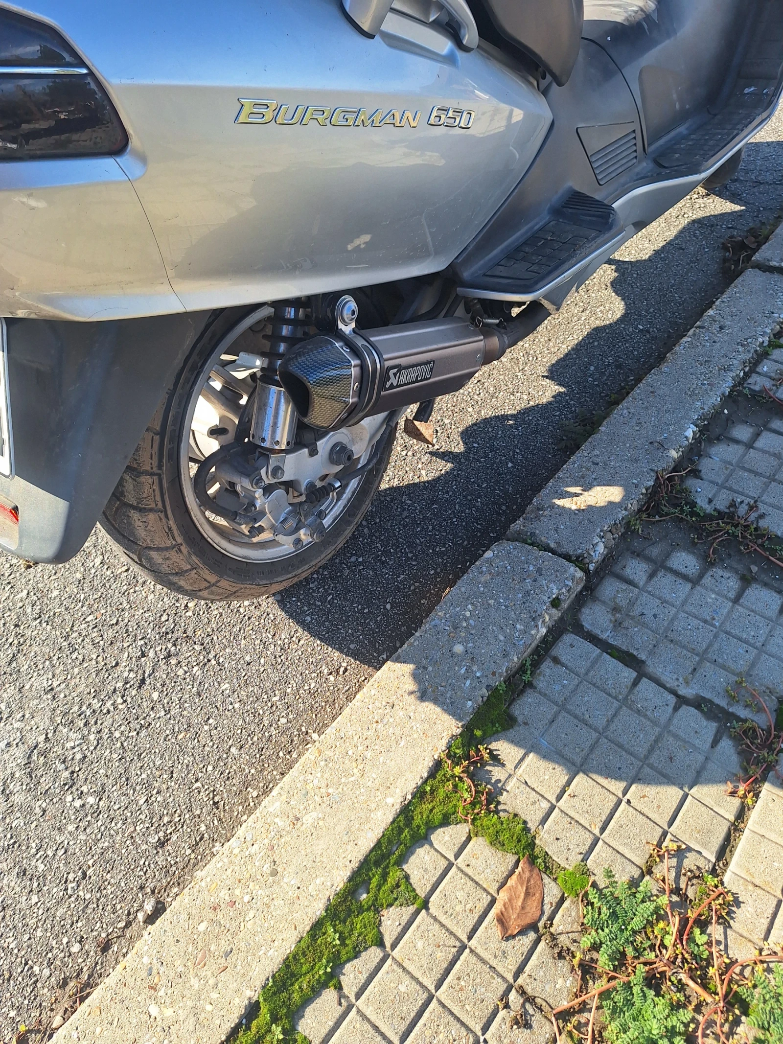 Suzuki Burgman 650 - изображение 5