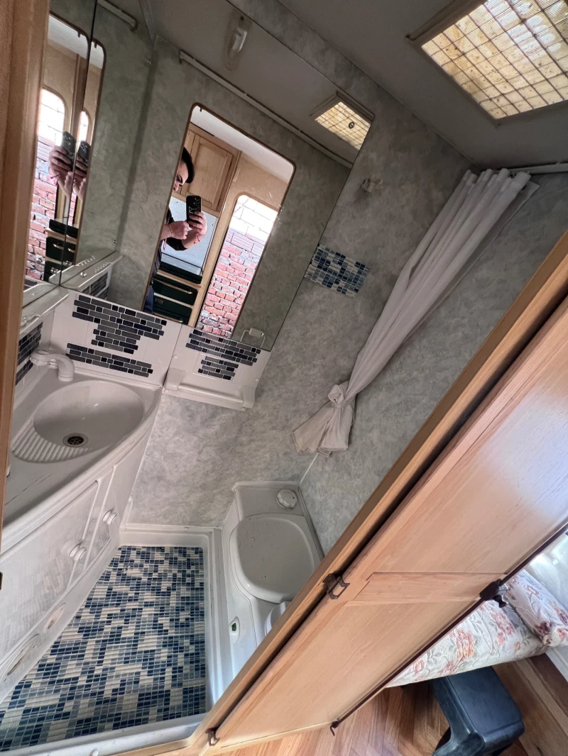 Каравана ABI Sterling Europa, снимка 7 - Каравани и кемпери - 51696333