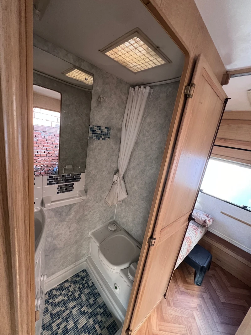 Каравана ABI Sterling Europa, снимка 6 - Каравани и кемпери - 51696333