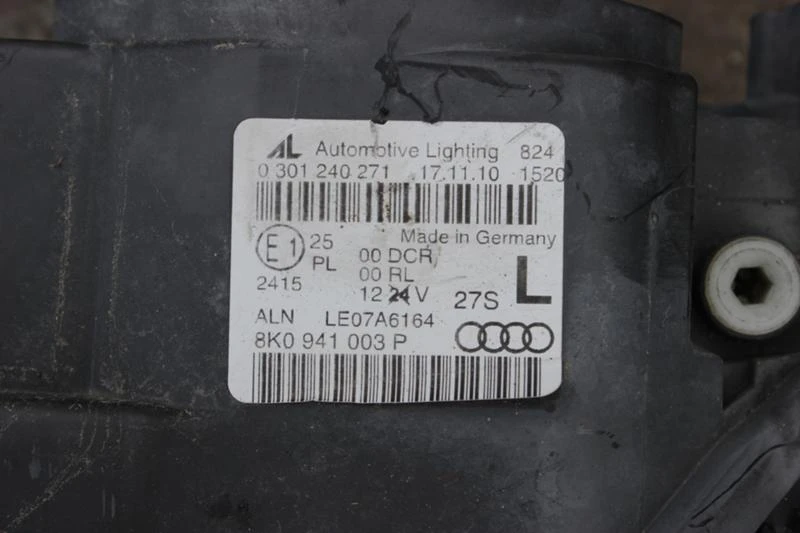 Светлини за Audi A4, снимка 2 - Части - 46033595