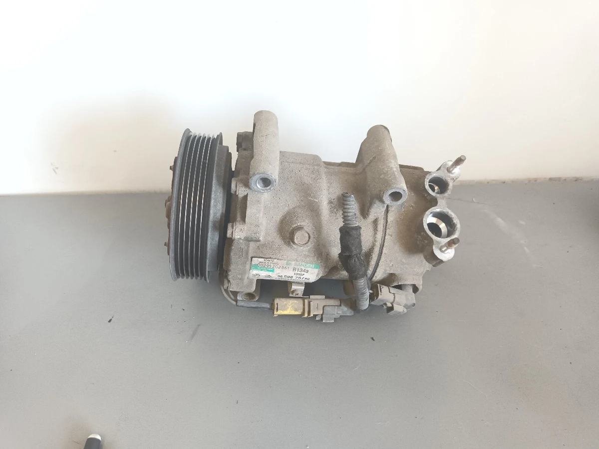    207 1.4  | Mobile.bg   1