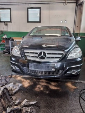Mercedes-Benz B 200 2.0, снимка 1