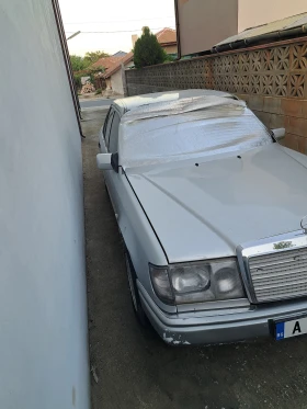 Mercedes-Benz 124, снимка 2