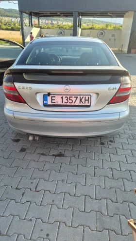 Mercedes-Benz C 220, снимка 4