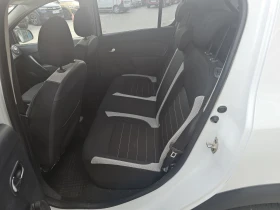 Dacia Sandero 0.9 Tce 90 к.с. бензин - 7400 € / 14473.14 лв. - 15795386 13