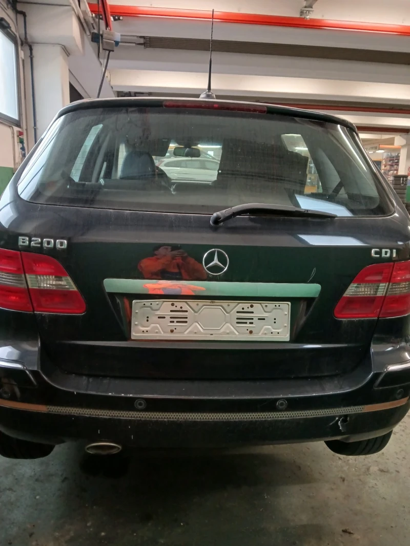 Mercedes-Benz B 200 2.0, снимка 10 - Автомобили и джипове - 49999307