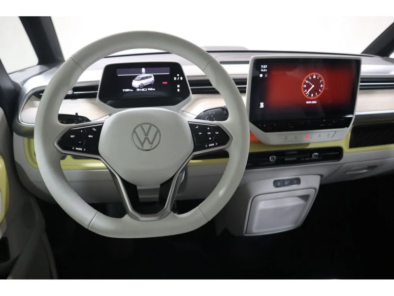 VW ID.Buzz Pro Navi* IQ* AHK* 360 * ACC, снимка 7 - Автомобили и джипове - 48522159