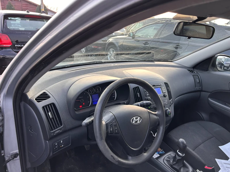 Hyundai I30 1.6CRDI EURO 5, снимка 11 - Автомобили и джипове - 48780292