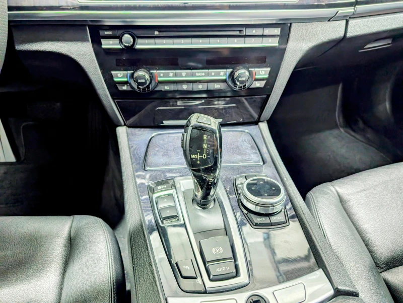 BMW 730 D Exclusive, снимка 8 - Автомобили и джипове - 48836317