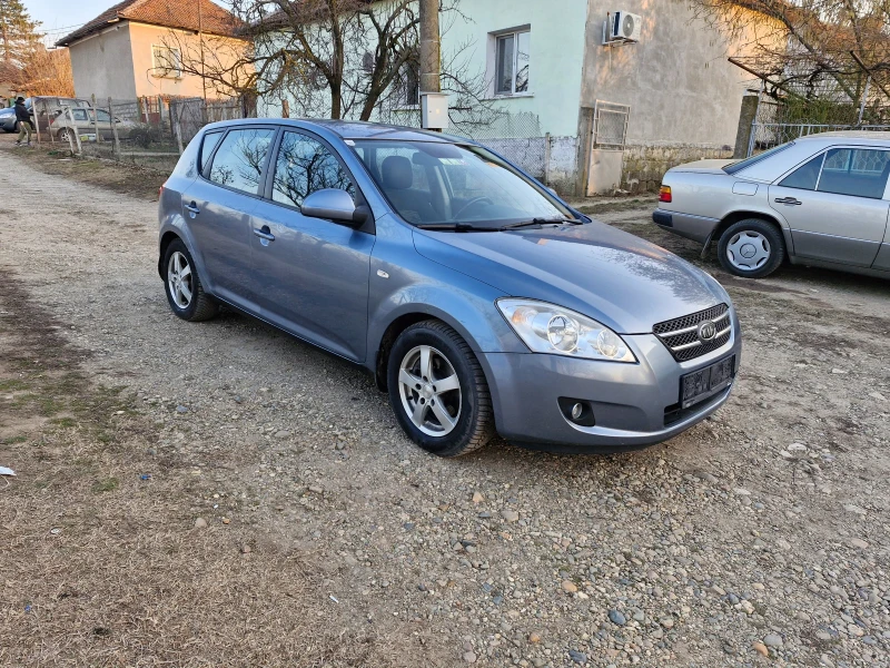 Kia Ceed 1.6CRDI, снимка 1 - Автомобили и джипове - 49182874